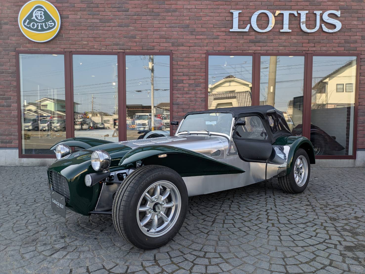 ケータハム SUPER SEVEN 2000 CH1128　　　　　　　　　　　　　　　　　ボディペイント、ボンネットストライプ、CATERHAMサイドレタリング選択できます。